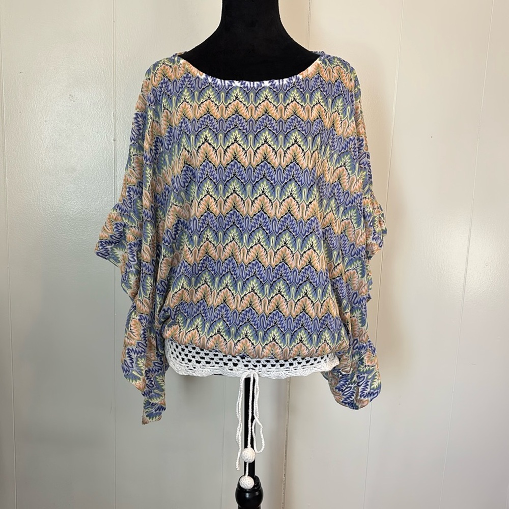 VaVa by Joy Han Lace Top with Crochet Hem - Size Small